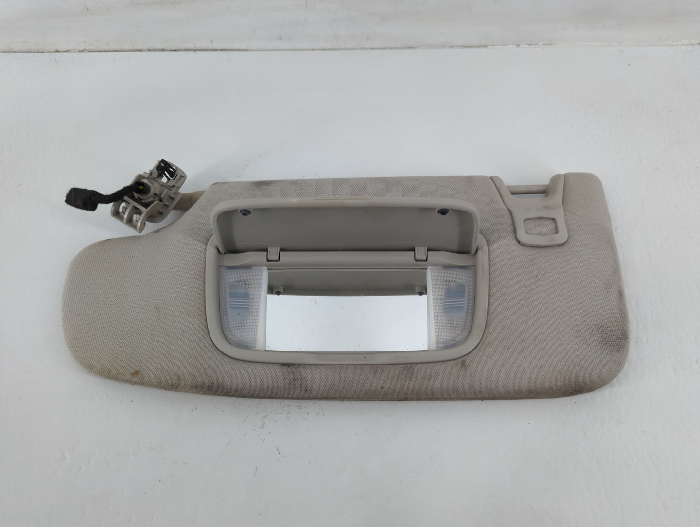 2015-2016 Ford Fusion Sun Visor Shade Replacement Driver Left Mirror Fits Fits 2015 2016 OEM Used Auto Parts - Oemusedautopa
