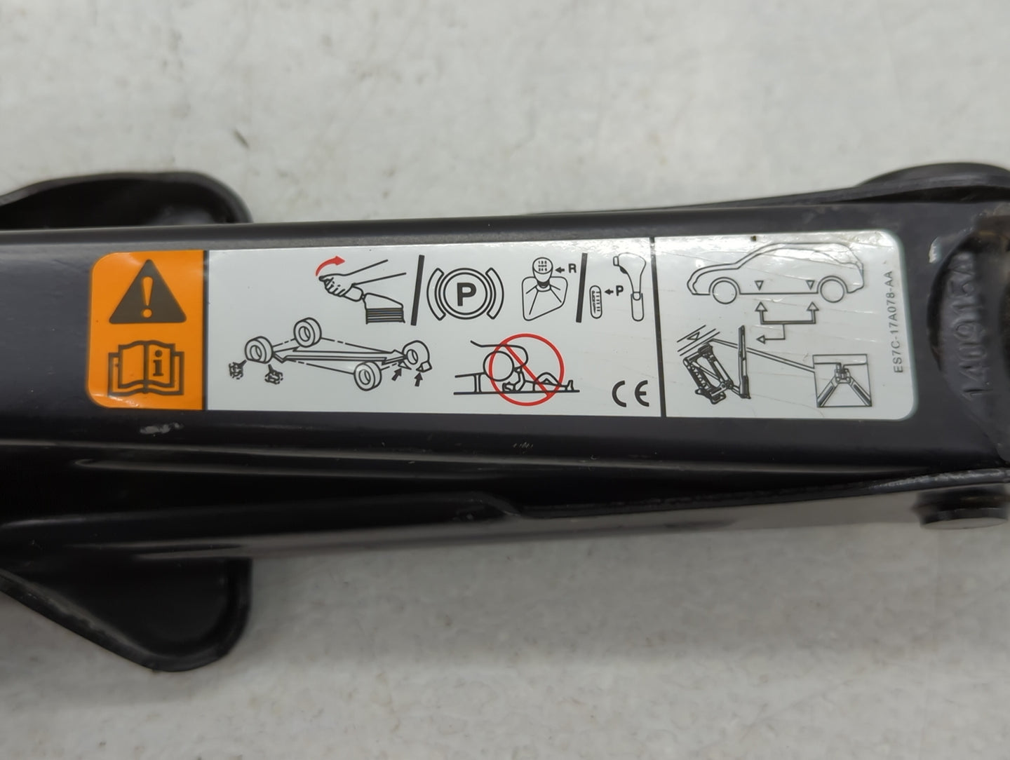 2015 Ford Fusion Spare Scissor Car Jack - Oemusedautoparts1.com