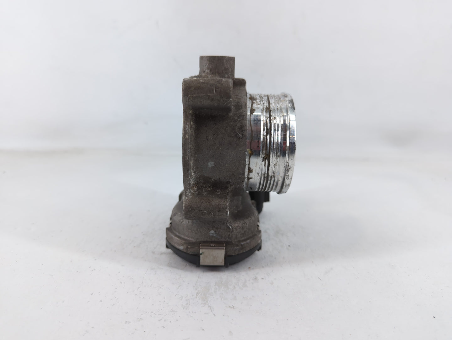 2013-2020 Ford Fusion Throttle Body P/N:DS7E-9F991-BB Fits Fits 2013 2014 2015 2016 2017 2018 2019 2020 2021 2022 OEM Used A