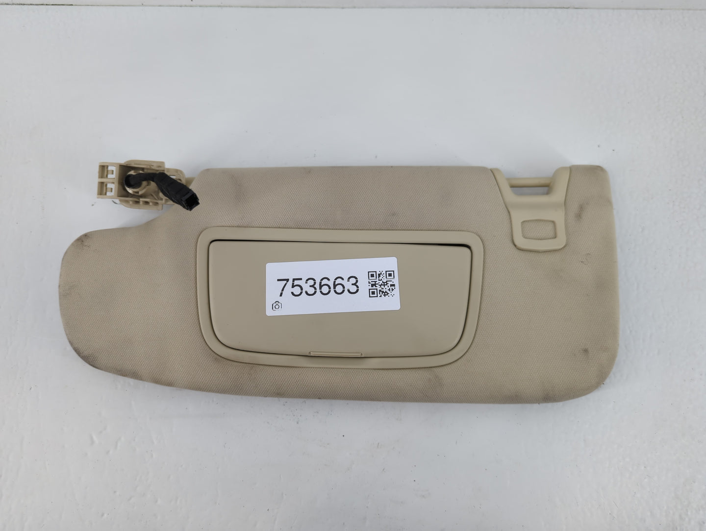 2015-2016 Ford Fusion Sun Visor Shade Replacement Passenger Right Mirror Fits Fits 2015 2016 OEM Used Auto Parts - Oemusedau