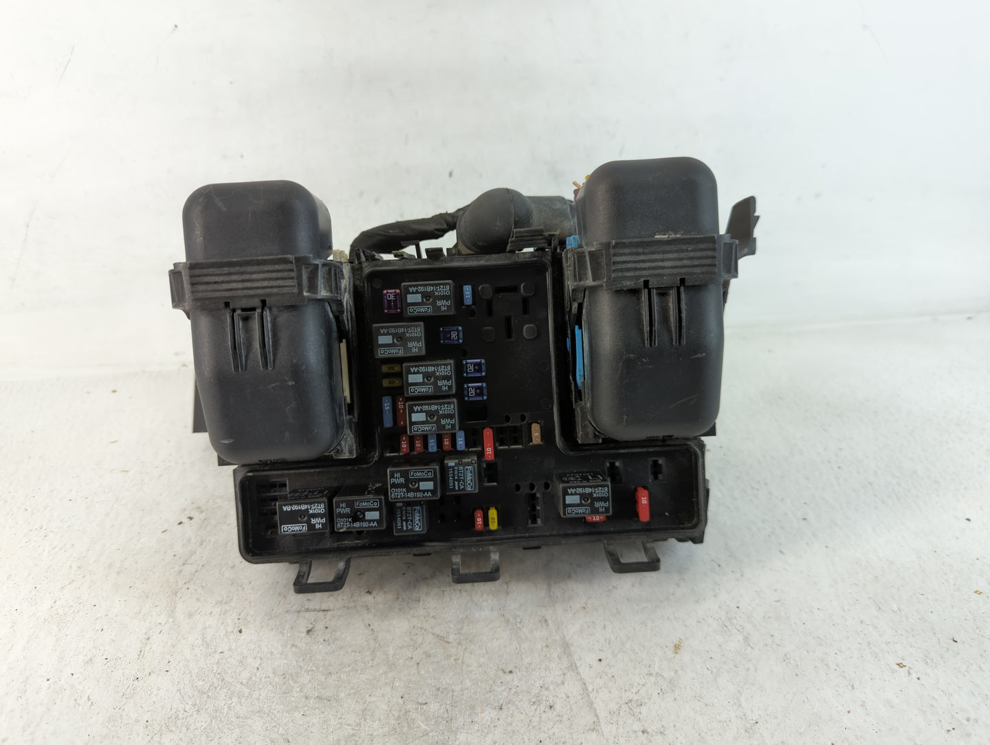 2015-2016 Ford Fusion Fusebox Fuse Box Panel Relay Module P/N:DG9T14A075AA Fits Fits 2015 2016 OEM Used Auto Parts - Oemused