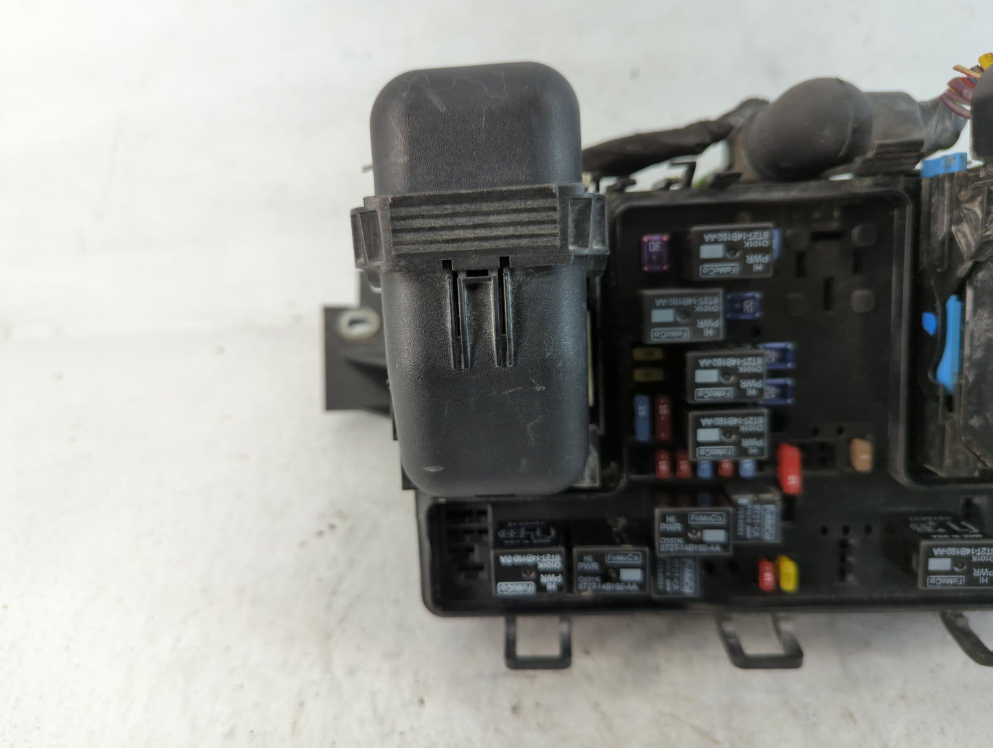 2015-2016 Ford Fusion Fusebox Fuse Box Panel Relay Module P/N:DG9T14A075AA Fits Fits 2015 2016 OEM Used Auto Parts - Oemused