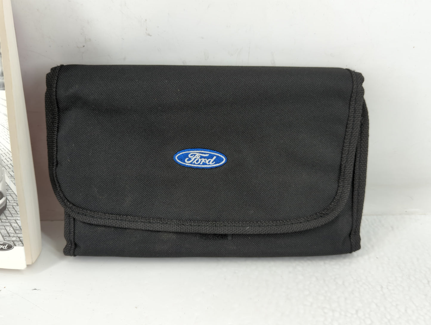 2015 Ford Fusion Owners Manual Book Guide P/N:FE5J19A321 AA OEM Used Auto Parts - Oemusedautoparts1.com