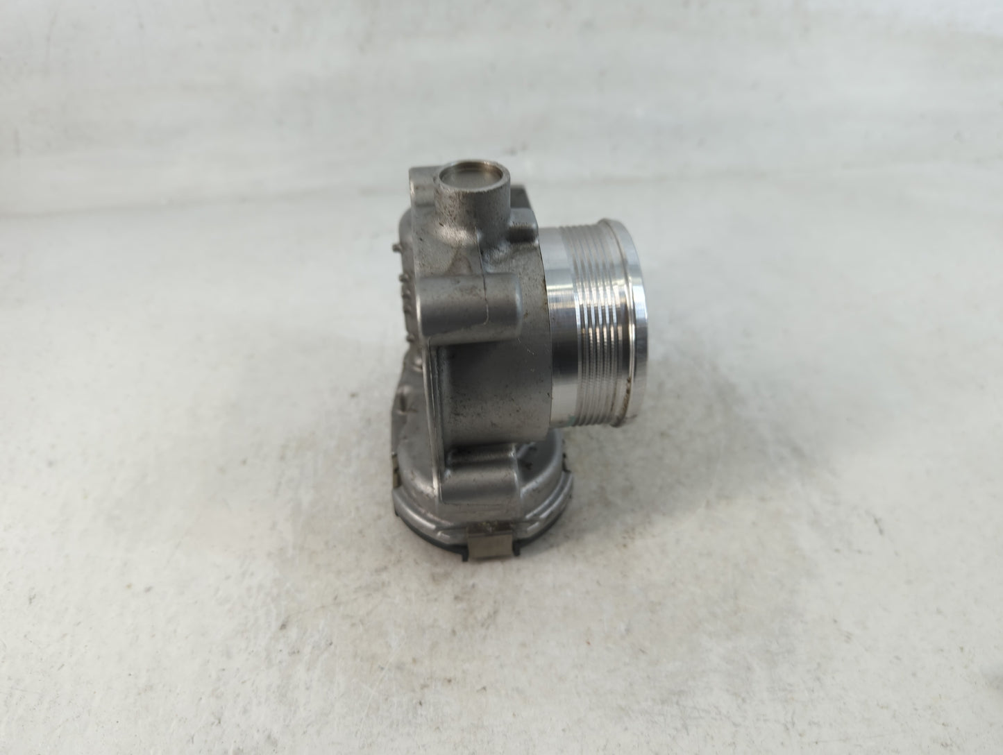 2014-2020 Ford Fusion Throttle Body P/N:DS7E-9F991-BB Fits Fits 2014 2015 2016 2017 2018 2019 2020 2021 2022 OEM Used Auto P