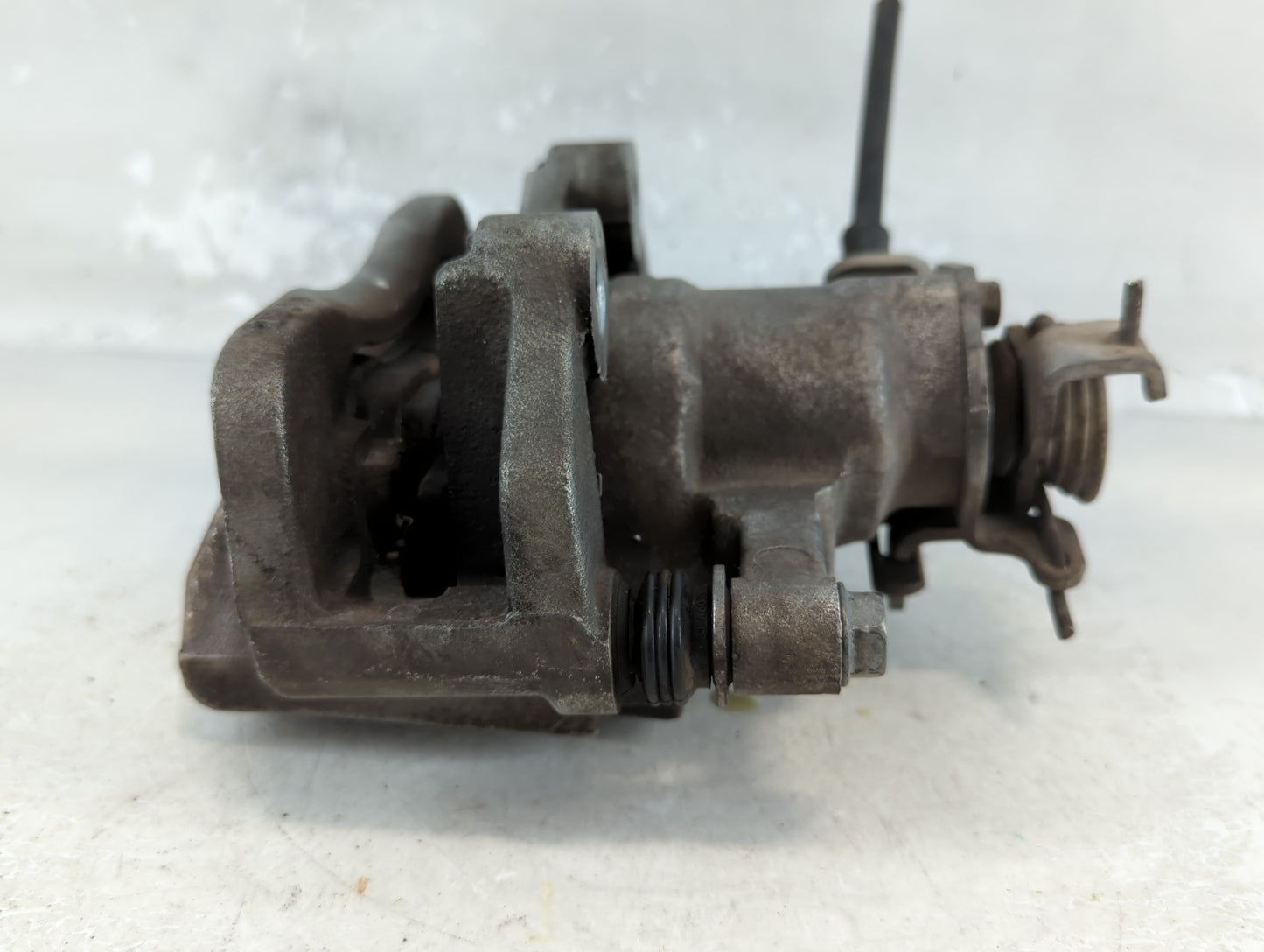 2015-2022 Ford Mustang Front Driver Left Brake Caliper - Oemusedautoparts1.com