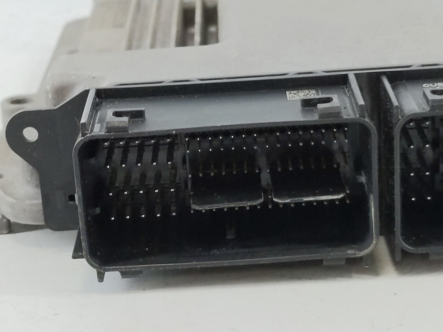 2015 Ford Mustang PCM Engine Control Computer ECU ECM PCU OEM P/N:FR3A-12A650-BVG Fits OEM Used Auto Parts - Oemusedautopart