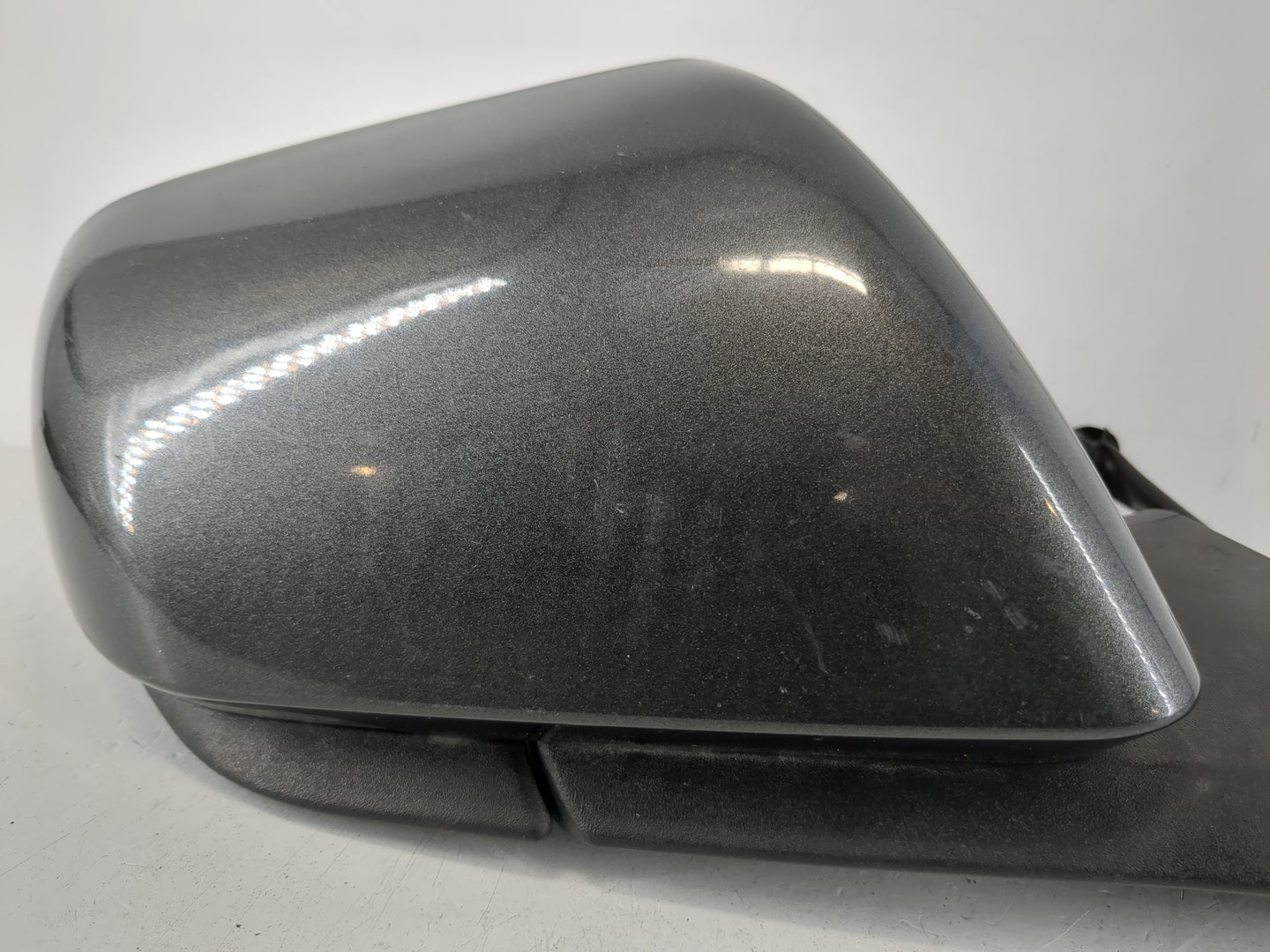 2015-2020 Ford Mustang Side Mirror Replacement Driver Left View Door Mirror P/N:R3B-17682-A Fits OEM Used Auto Parts - Oemus
