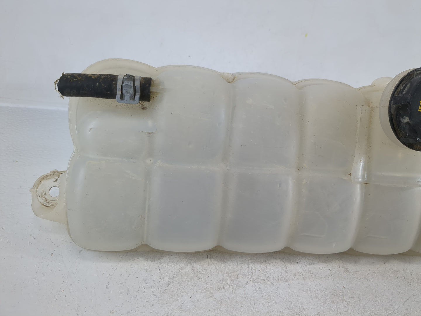 2015-2022 Ford Mustang Radiator Coolant Overflow Expansion Tank Bottle - Oemusedautoparts1.com
