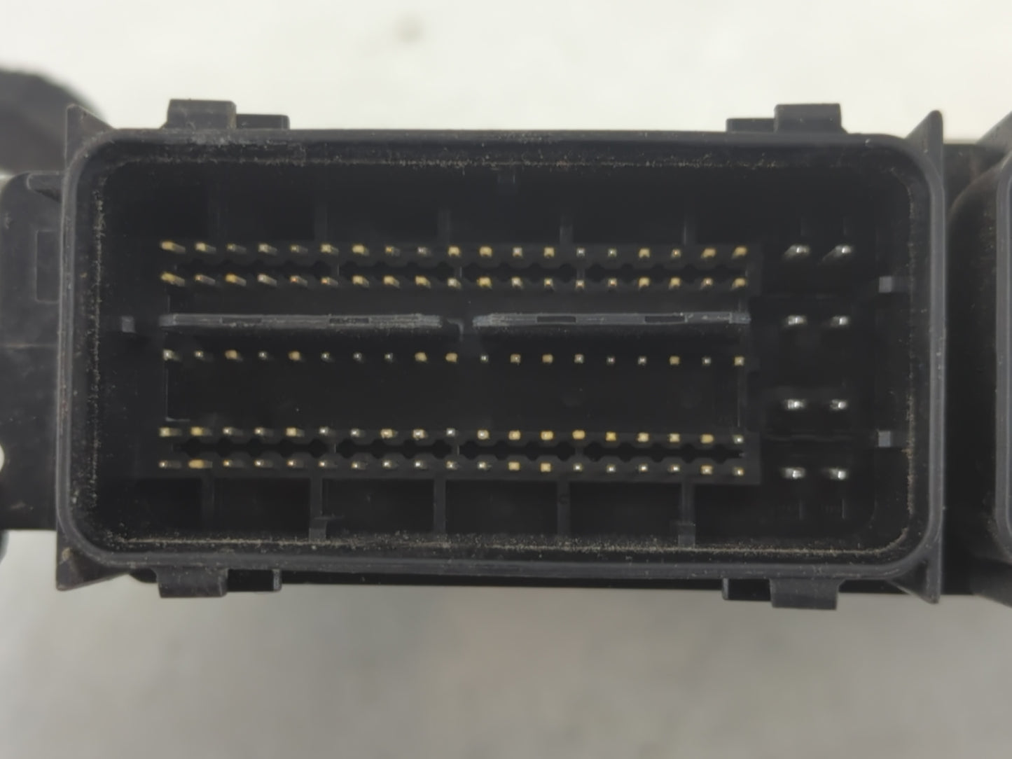 2015 Ford Mustang PCM Engine Control Computer ECU ECM PCU OEM P/N:FR3A-12A650-BZG Fits OEM Used Auto Parts - Oemusedautopart