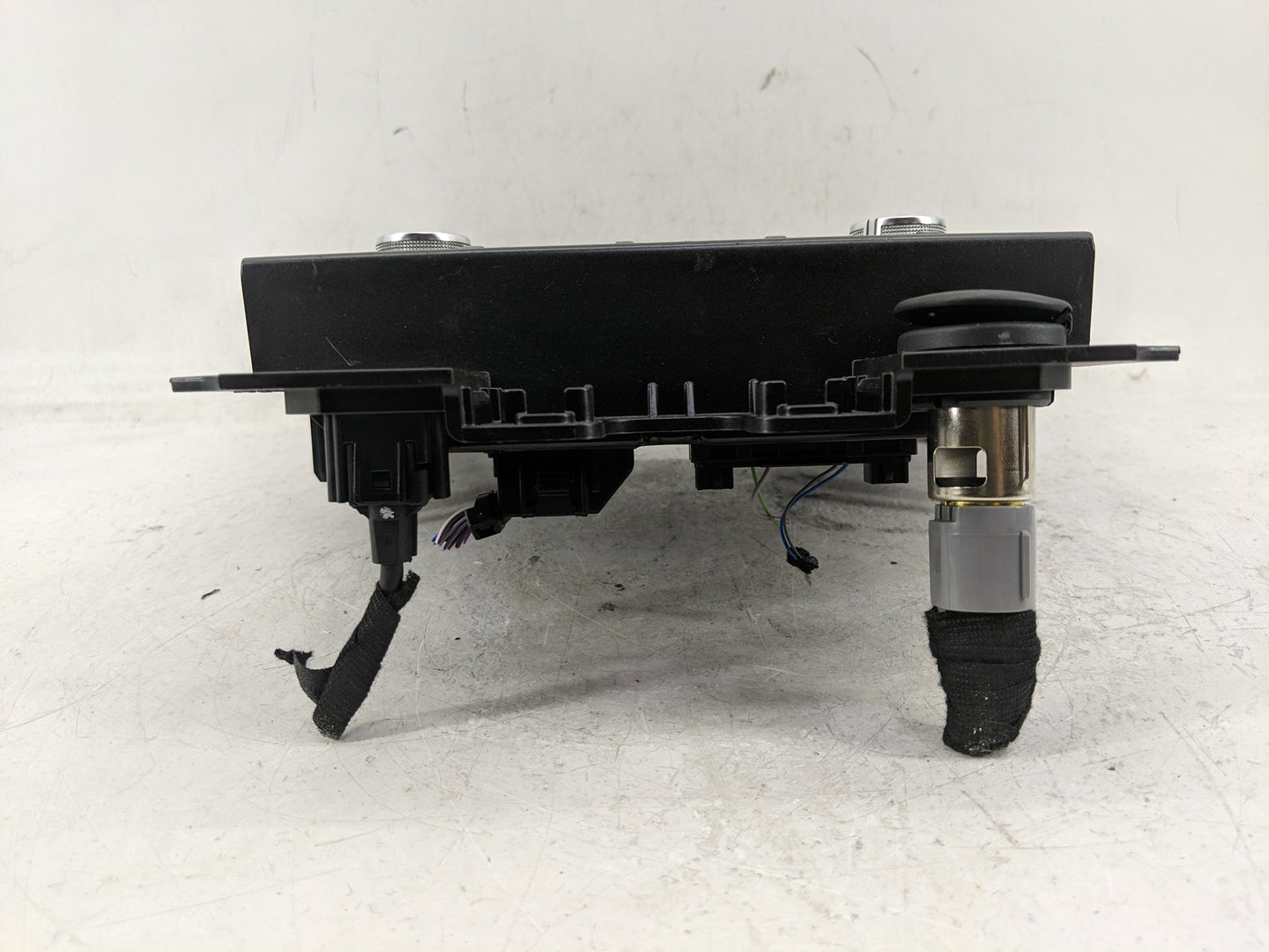 2015 Ford Mustang Radio AM FM Cd Player Receiver Replacement P/N:FR3T-18E243-BF Fits OEM Used Auto Parts - Oemusedautoparts1