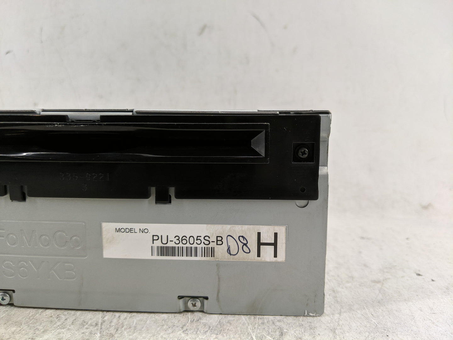 2015 Ford Mustang Radio AM FM Cd Player Receiver Replacement P/N:FR3T-19C107-UE Fits OEM Used Auto Parts - Oemusedautoparts1