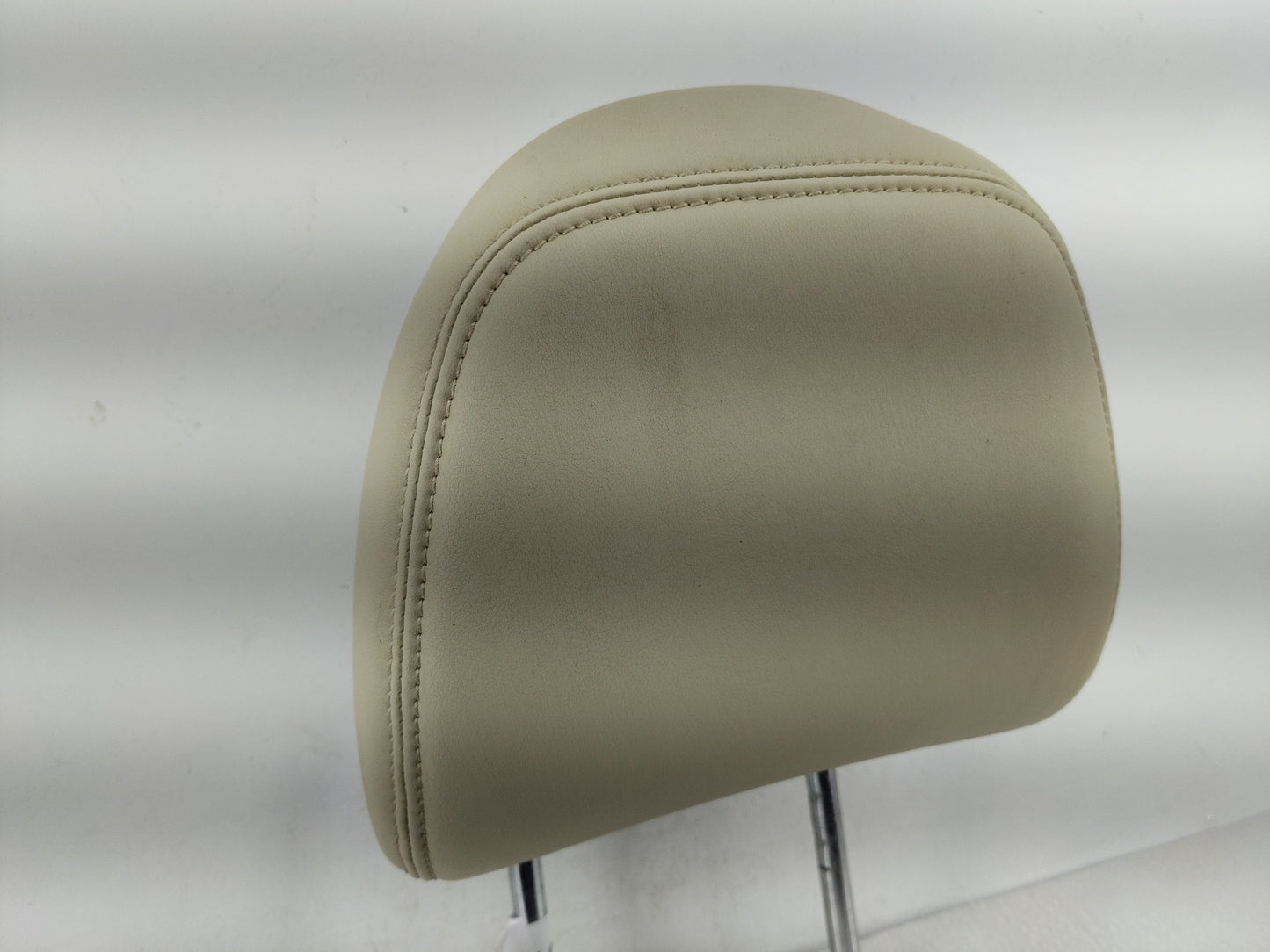 2015 Ford Mustang Headrest Head Rest Front Driver Passenger Seat Fits OEM Used Auto Parts - Oemusedautoparts1.com