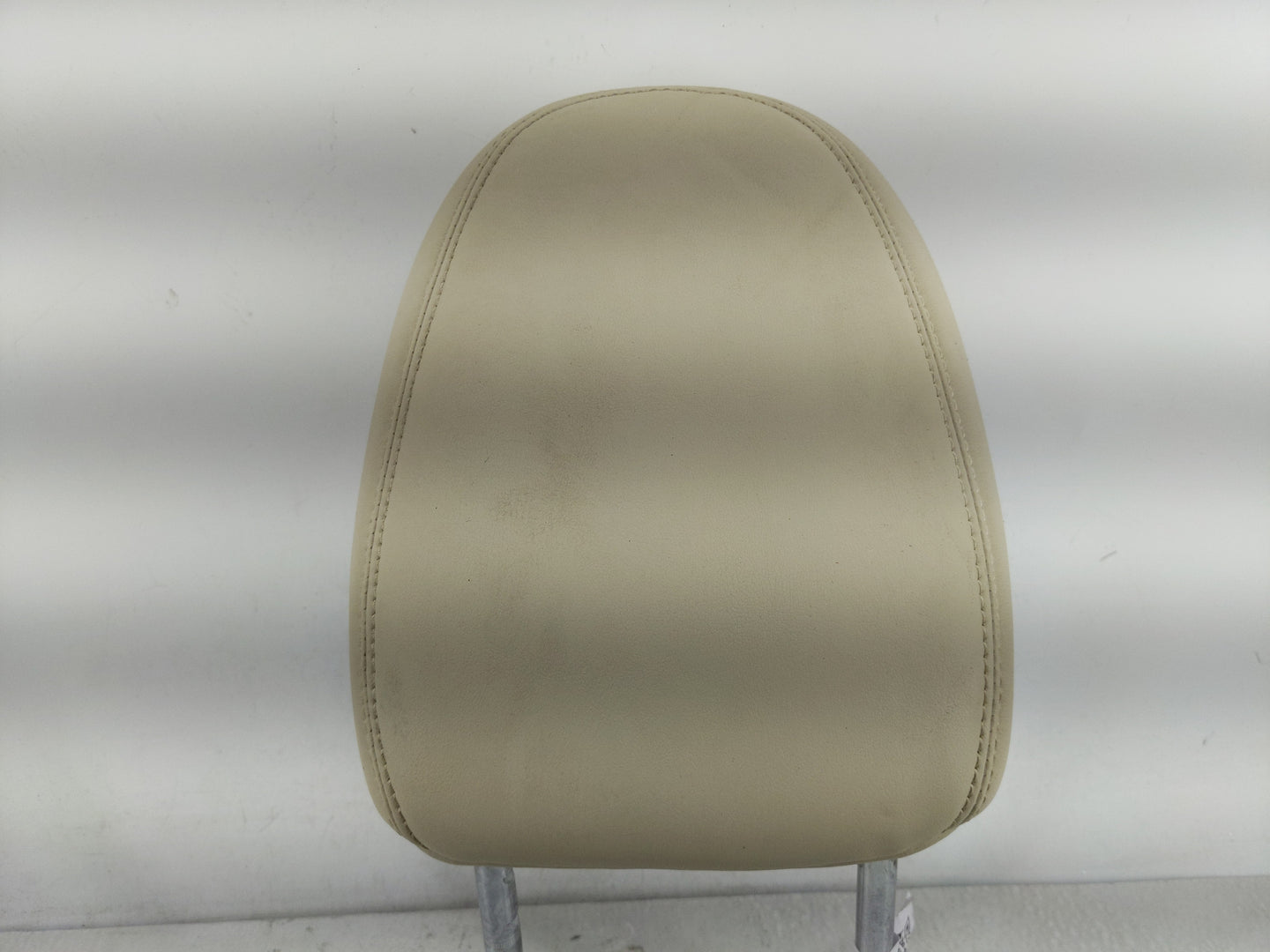 2015 Ford Mustang Headrest Head Rest Front Driver Passenger Seat Fits OEM Used Auto Parts - Oemusedautoparts1.com