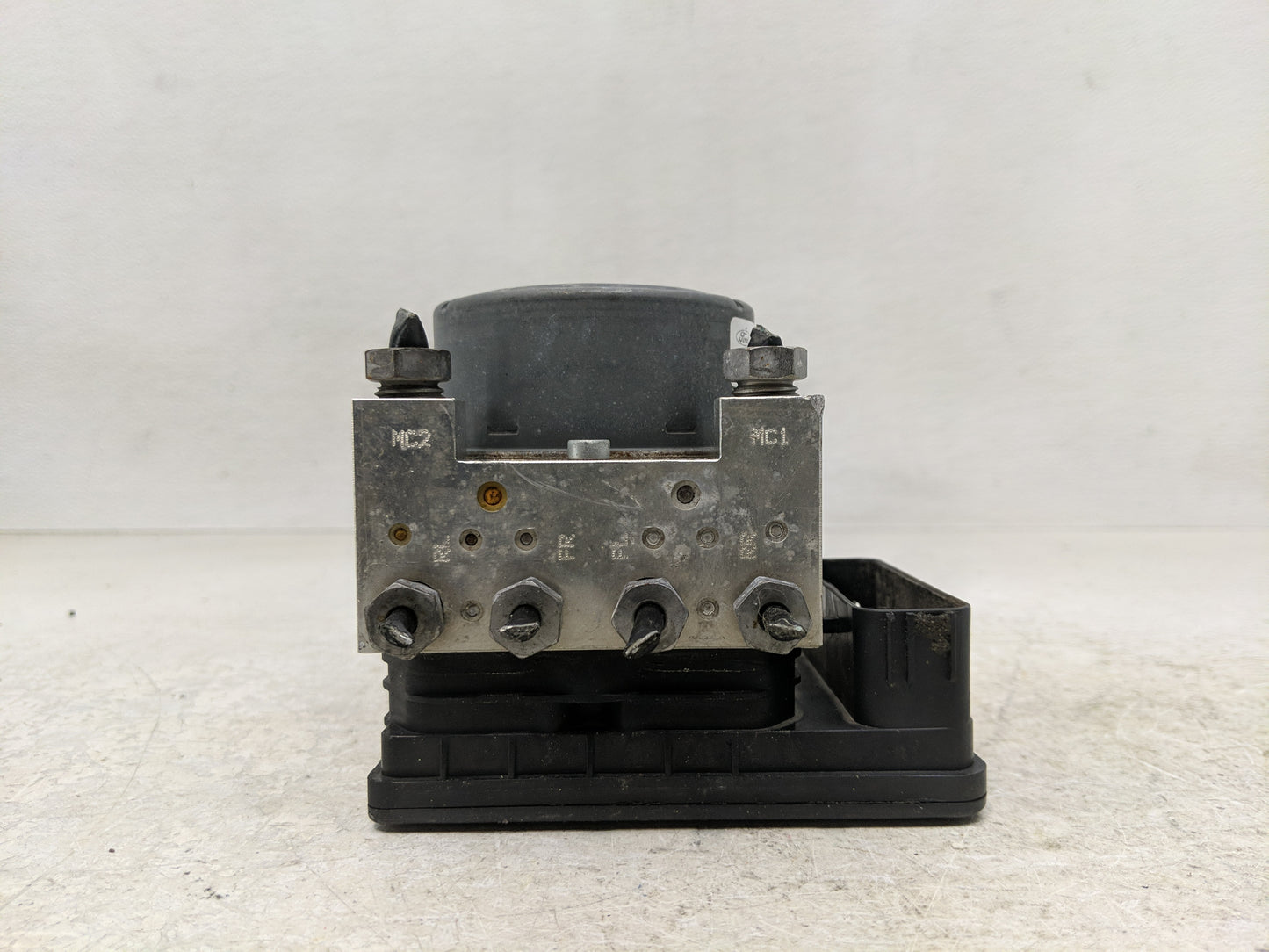 2015 Ford Mustang ABS Pump Control Module Replacement P/N:FR3C-2C405-BE Fits OEM Used Auto Parts - Oemusedautoparts1.com