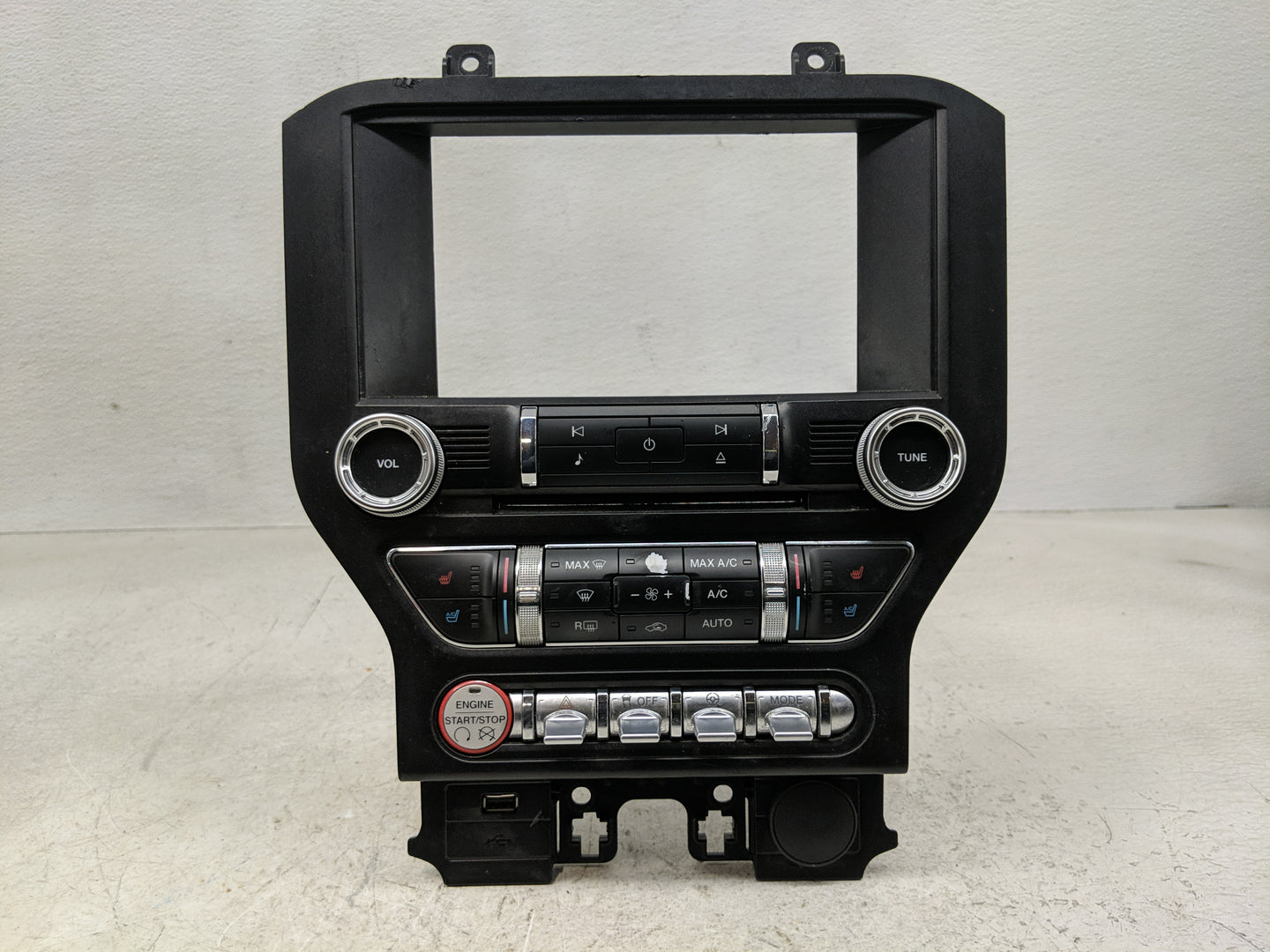 2015 Ford Mustang Climate Control Module Temperature AC/Heater Replacement P/N:FR3T-18E245-DE Fits OEM Used Auto Parts - Oem