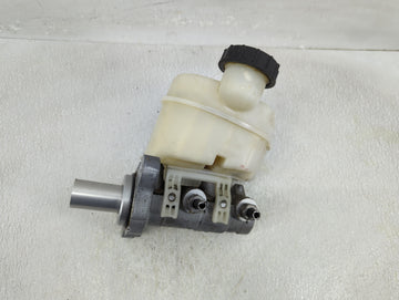 2015-2022 Ford Mustang Brake Master Cylinder - Oemusedautoparts1.com