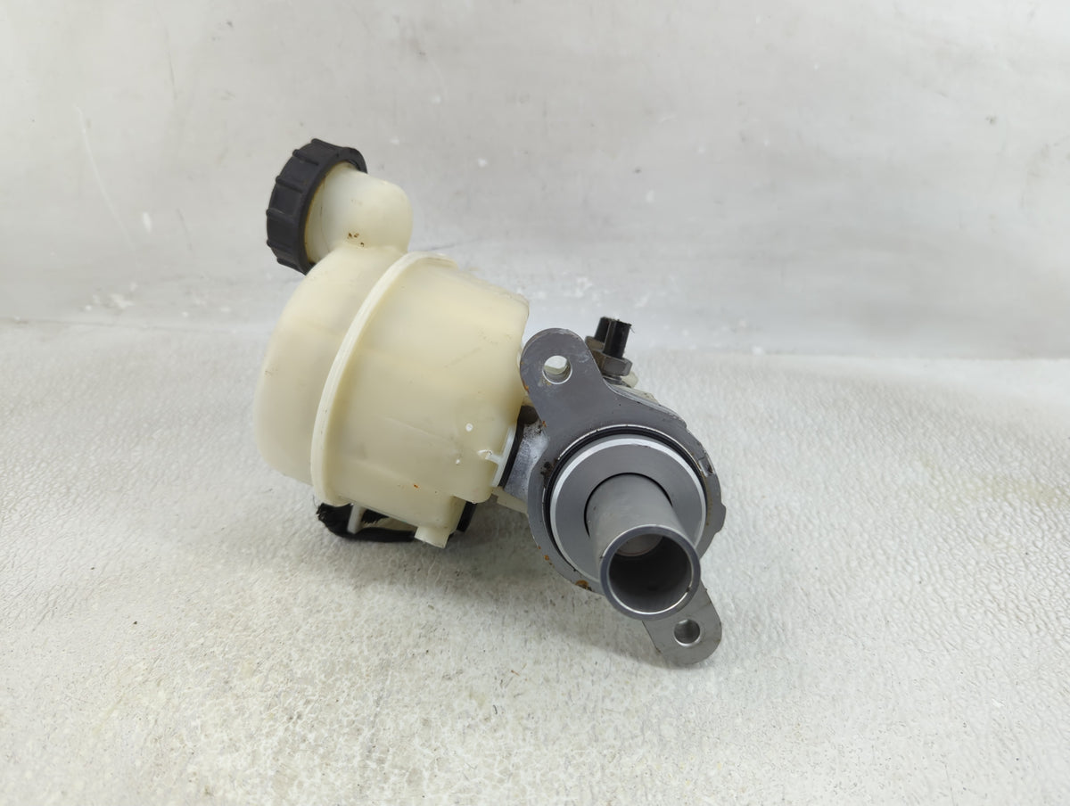 2015-2022 Ford Mustang Brake Master Cylinder 1311297 - Oemusedautoparts1.com