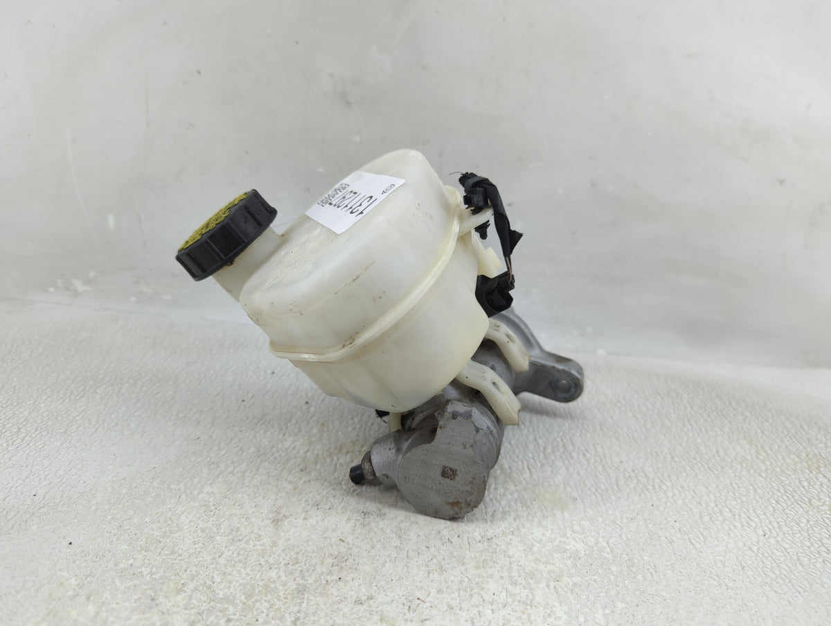 2015-2022 Ford Mustang Brake Master Cylinder 1311297 - Oemusedautoparts1.com