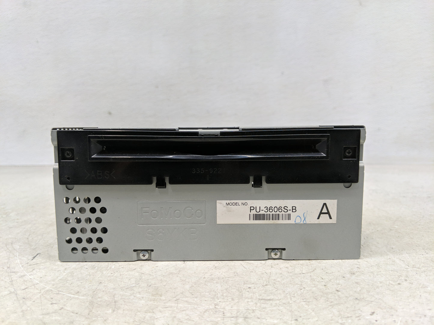 2015-2016 Ford Mustang Radio AM FM Cd Player Receiver Replacement P/N:FR3T-19C107-JJ Fits Fits 2015 2016 OEM Used Auto Parts