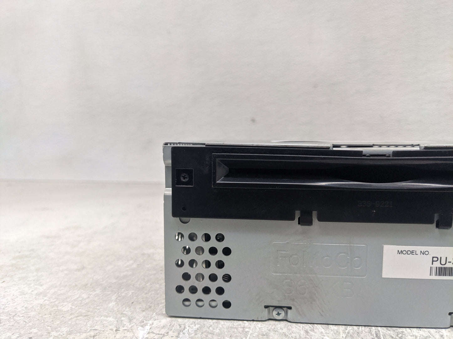 2015 Ford Mustang Radio AM FM Cd Player Receiver Replacement P/N:GR3T19C107AB FR3T-19C107-JJ Fits OEM Used Auto Parts - Oemu