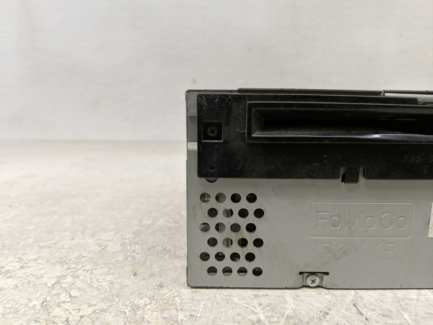2015-2016 Ford Mustang Radio AM FM Cd Player Receiver Replacement P/N:FR3T-19C107-JJ Fits Fits 2015 2016 OEM Used Auto Parts