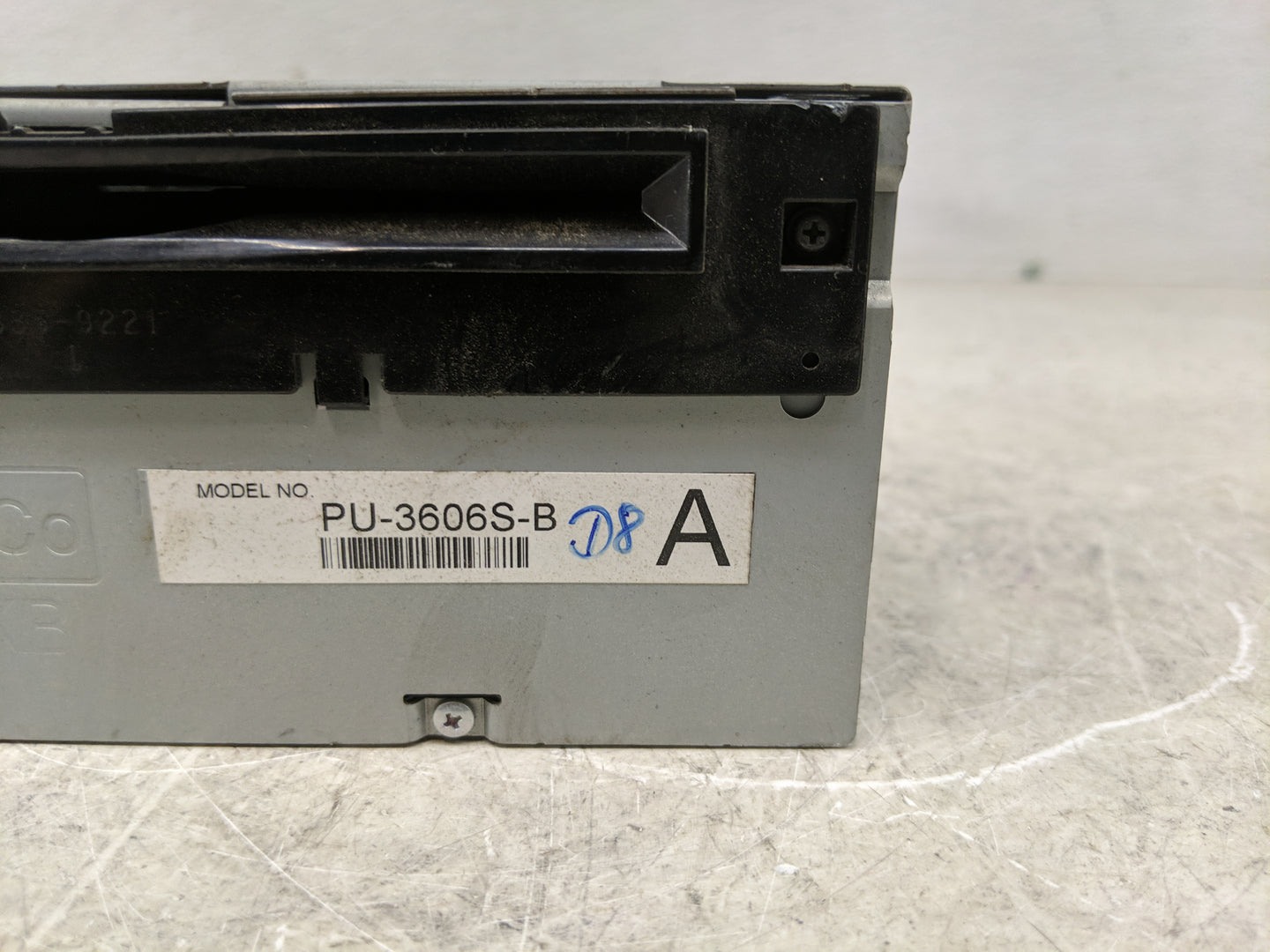2015-2016 Ford Mustang Radio AM FM Cd Player Receiver Replacement P/N:FR3T-19C107-JJ Fits Fits 2015 2016 OEM Used Auto Parts