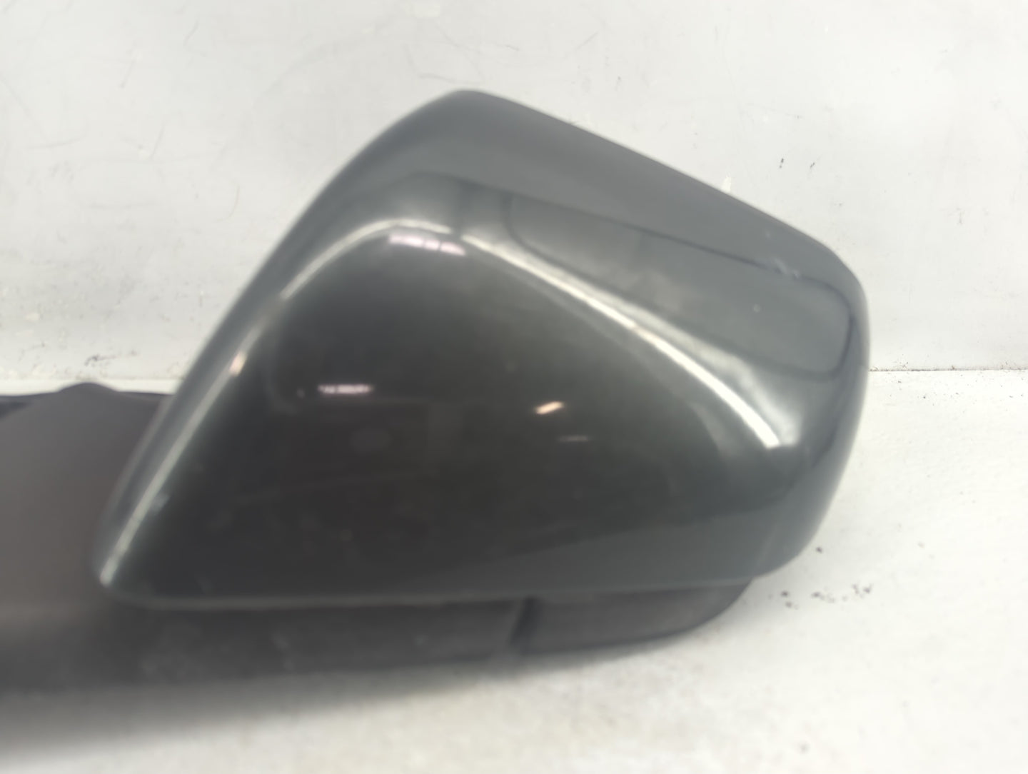 2015-2020 Ford Mustang Driver Side View Mirror - Left Door Mirror OEM Used - Oemusedautoparts1.com