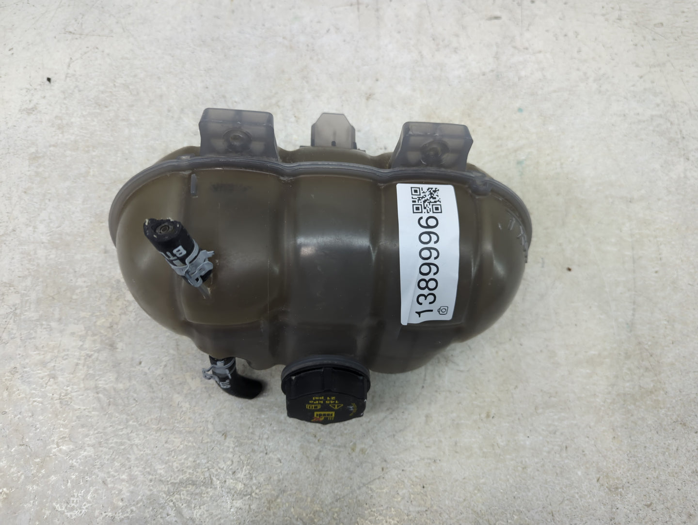 2015-2022 Ford Mustang Radiator Coolant Overflow Expansion Tank Bottle - Oemusedautoparts1.com