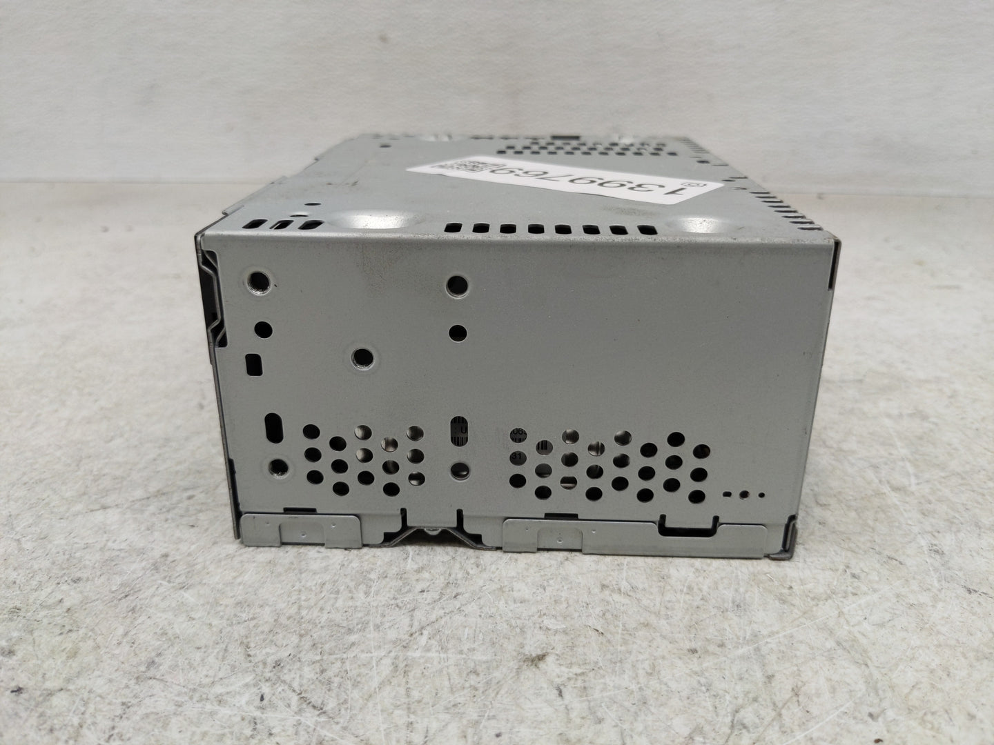 2015-2016 Ford Mustang Radio AM FM Cd Player Receiver Replacement P/N:FR3T-19C107-UA Fits Fits 2015 2016 OEM Used Auto Parts