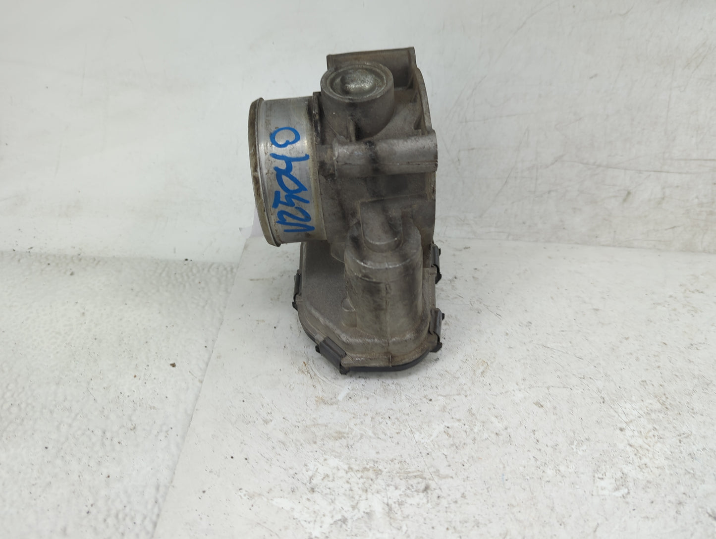 2015-2017 Ford Mustang Throttle Body Fits Fits 2015 2016 2017 2018 2019 2020 OEM Used Auto Parts - Oemusedautoparts1.com
