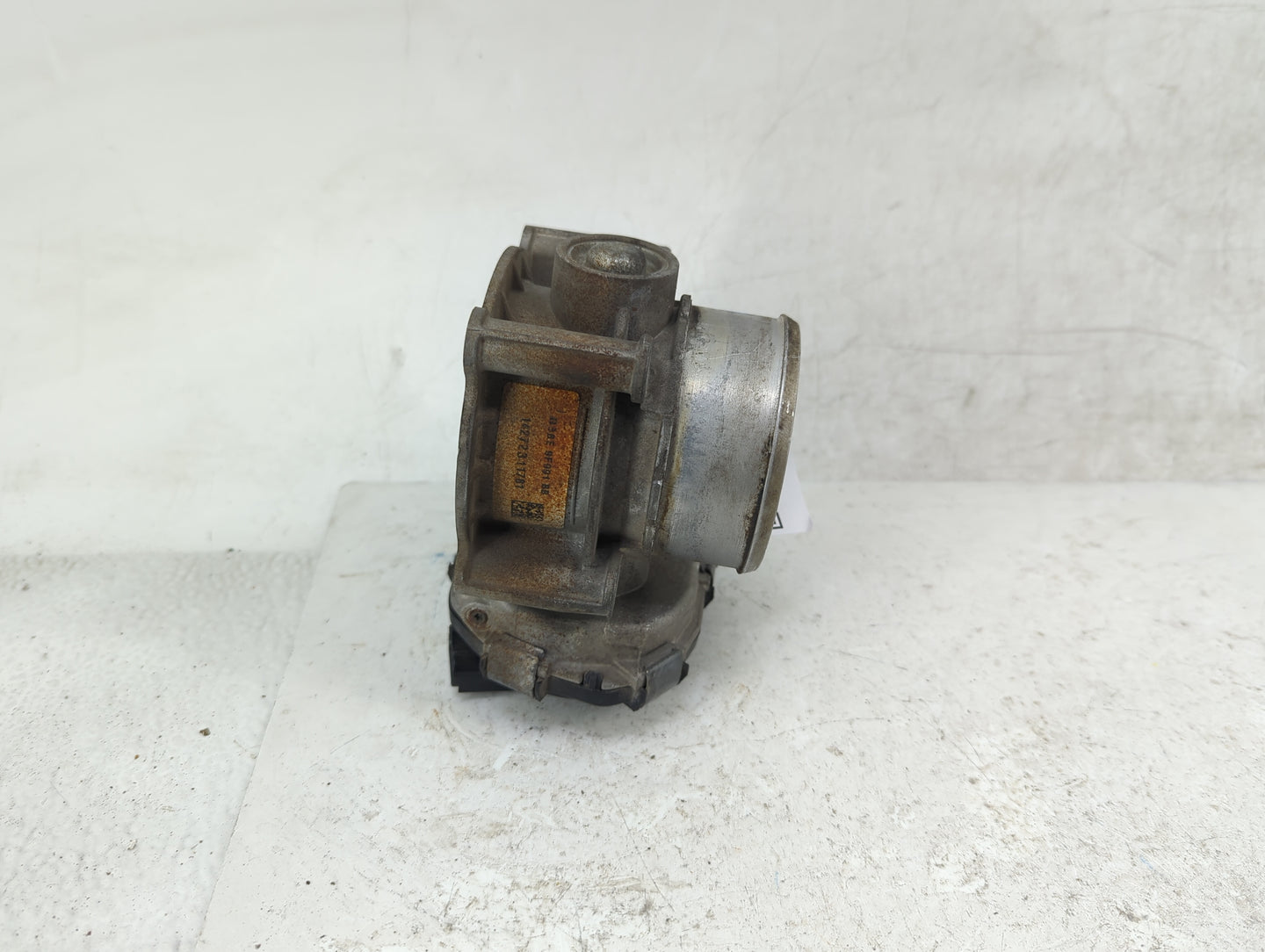 2015-2017 Ford Mustang Throttle Body Fits Fits 2015 2016 2017 2018 2019 2020 OEM Used Auto Parts - Oemusedautoparts1.com