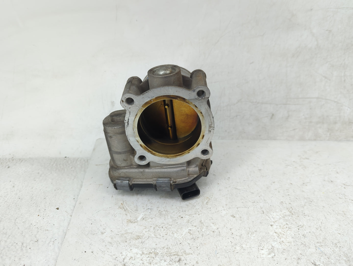 2015-2017 Ford Mustang Throttle Body Fits Fits 2015 2016 2017 2018 2019 2020 OEM Used Auto Parts - Oemusedautoparts1.com