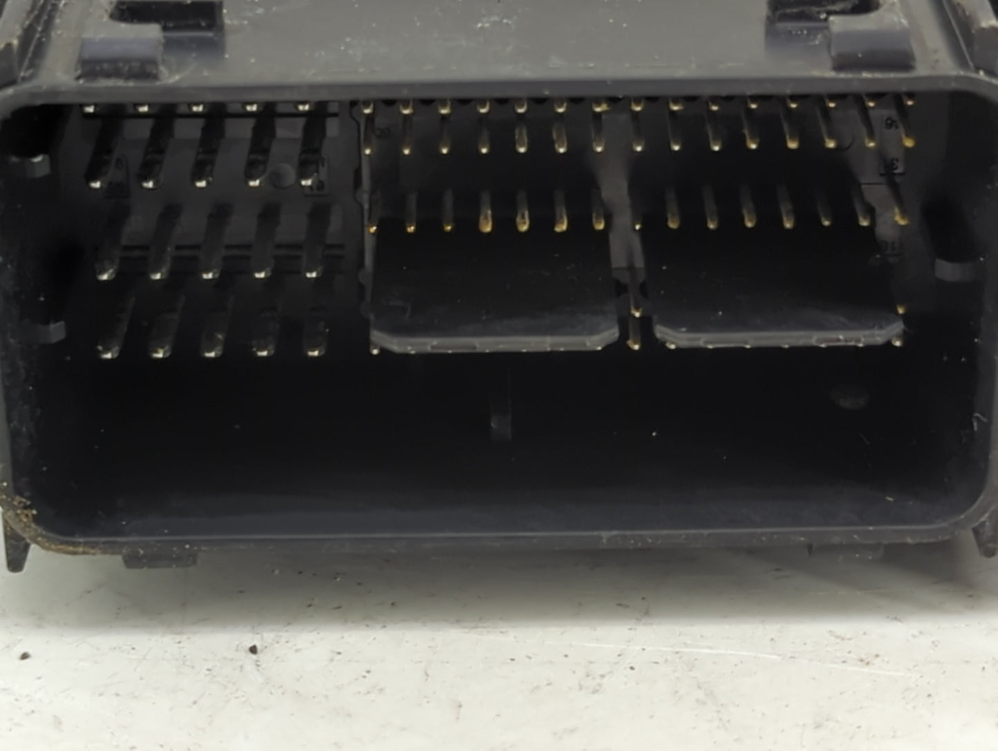 2015 Ford Mustang PCM Engine Control Computer ECU ECM PCU OEM P/N:FU5T-14F262-AA A6SXN2456550D, FL3A-12B684-BEA Fits OEM Use