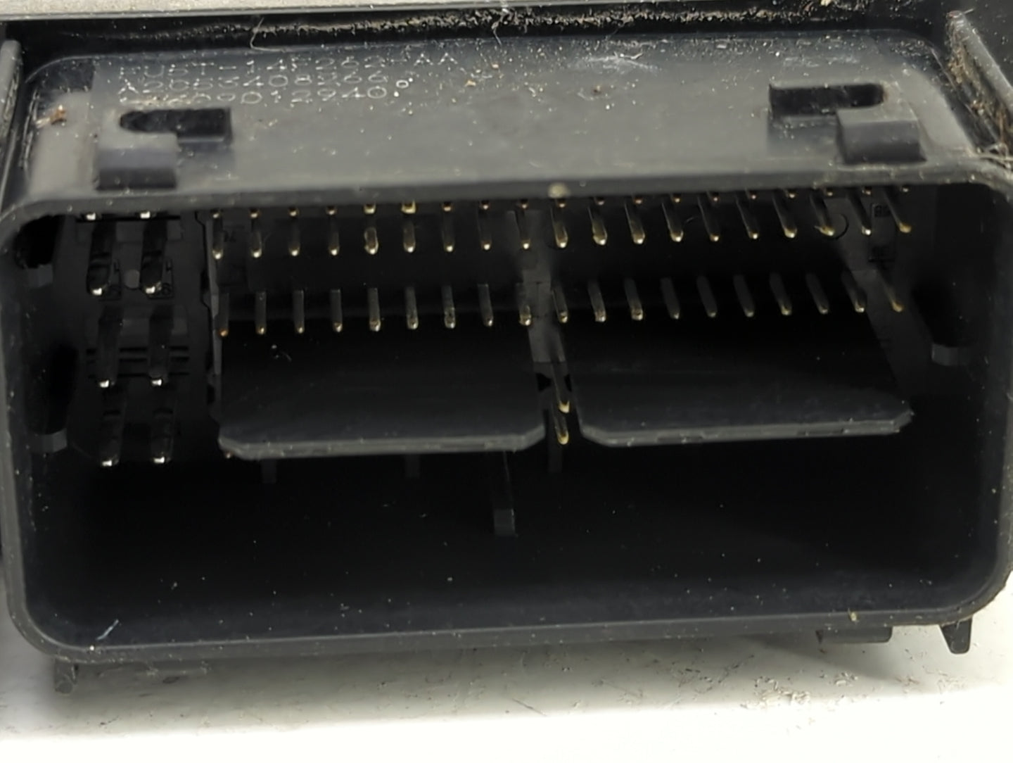 2015 Ford Mustang PCM Engine Control Computer ECU ECM PCU OEM P/N:FU5T-14F262-AA A6SXN2456550D, FL3A-12B684-BEA Fits OEM Use