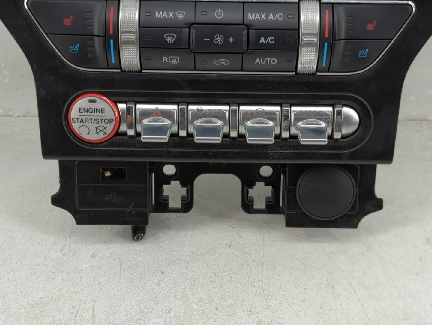 2015-2016 Ford Mustang Radio Control Panel - Oemusedautoparts1.com