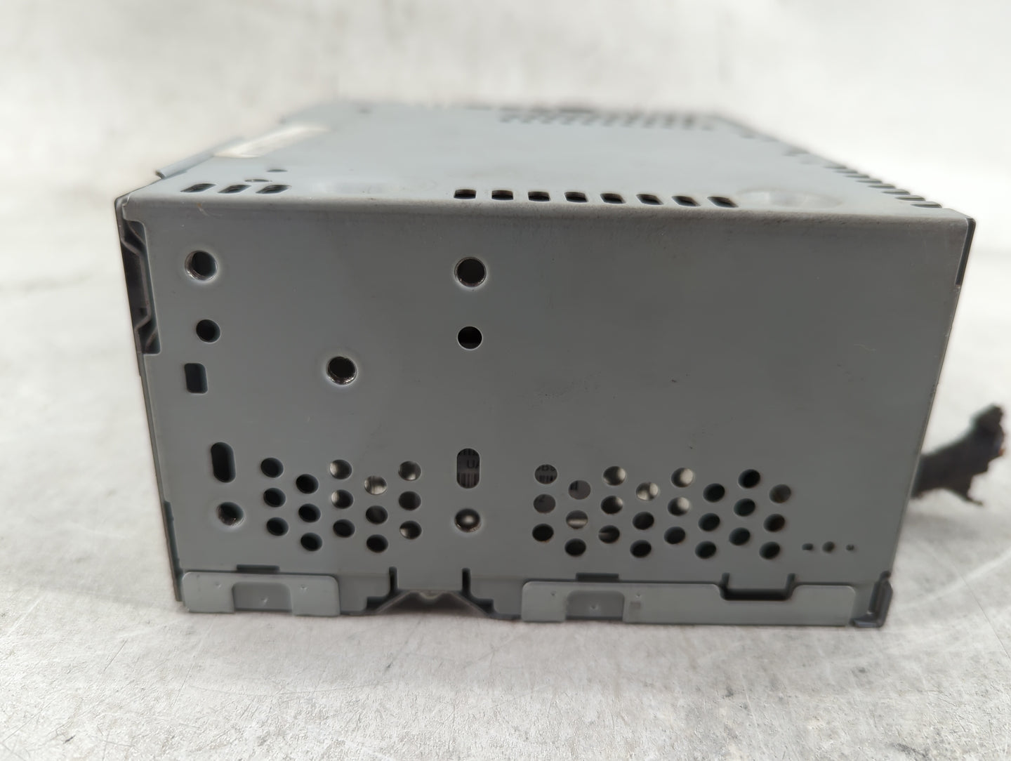 2015-2016 Ford Mustang Radio AM FM Cd Player Receiver Replacement P/N:PU-3605S-B FR3T-19C107-UE Fits Fits 2015 2016 OEM Used
