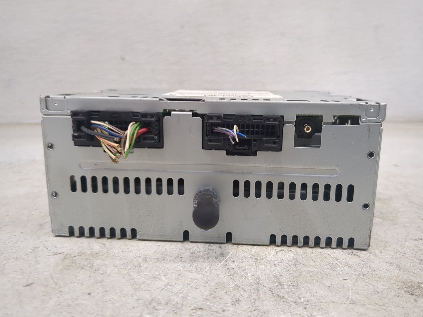 2015-2016 Ford Mustang Radio AM FM Cd Player Receiver Replacement P/N:FR3T19C107JJ PU-3606S-B, A12869090 Fits Fits 2015 2016