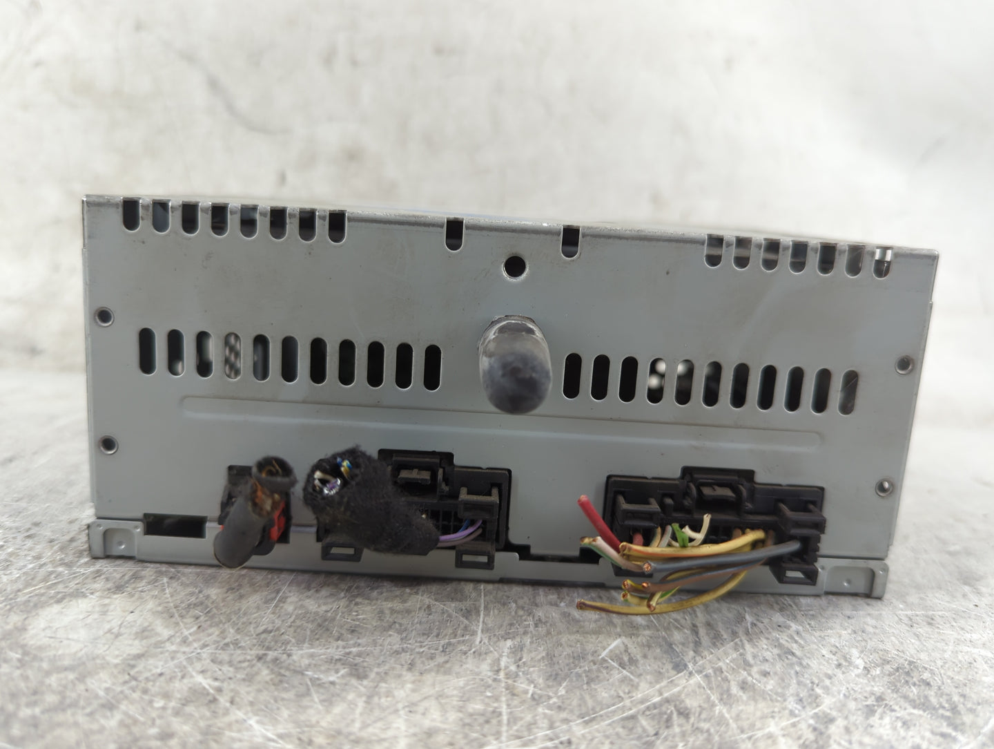 2015-2016 Ford Mustang Radio AM FM Cd Player Receiver Replacement P/N:PU-3603S-B FR3T-19C107-SE, 276-1532-25 Fits Fits 2015 