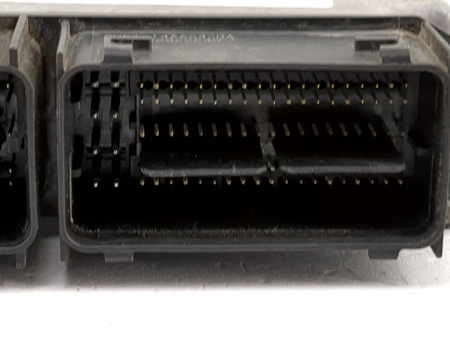 2015 Ford Mustang PCM Engine Control Computer ECU ECM PCU OEM P/N:FR3A-12A650-BUG FR3A-12B684-EA, 0261S13449 Fits OEM Used A