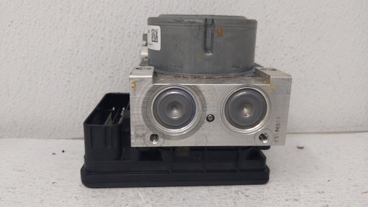 2015 Ford Mustang Anti-Lock Brake ABS Pump Module Actuator OEM P/N:FR3C-2C405-BE Fits OEM Used Auto Parts - Oemusedautoparts