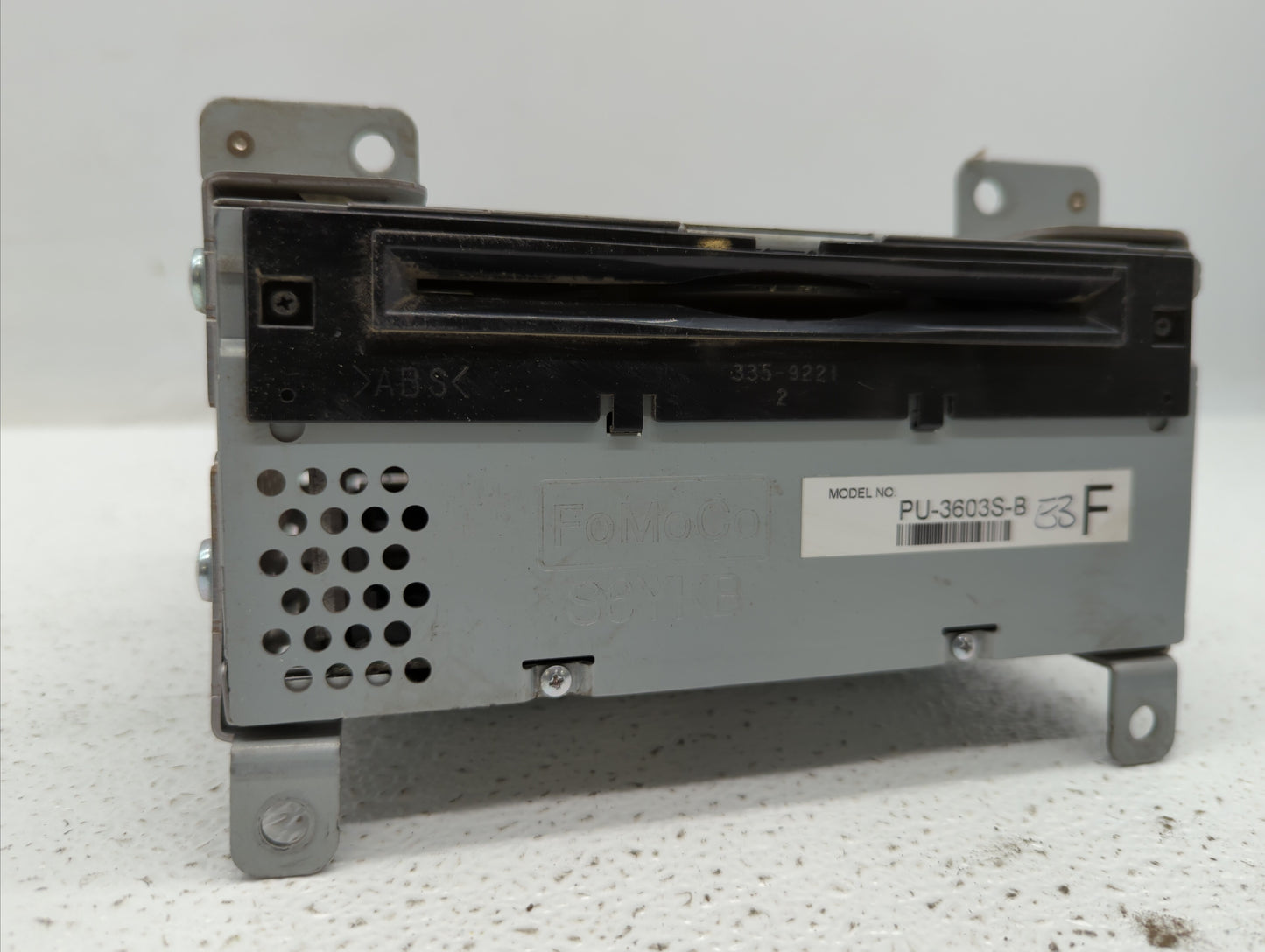 2015-2016 Ford Mustang Am Fm Cd Player Radio Receiver - Oemusedautoparts1.com