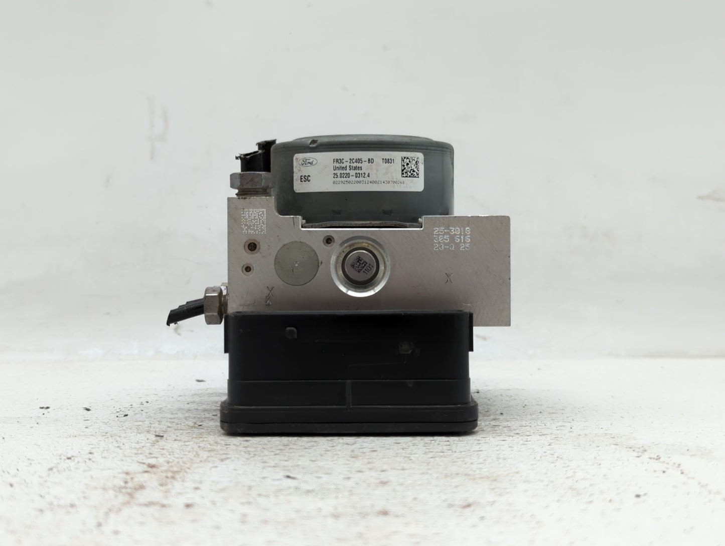 2015 Ford Mustang ABS Pump Control Module Replacement P/N:FR3C-2C405-BD FR3C-2C405-BE Fits OEM Used Auto Parts - Oemusedauto