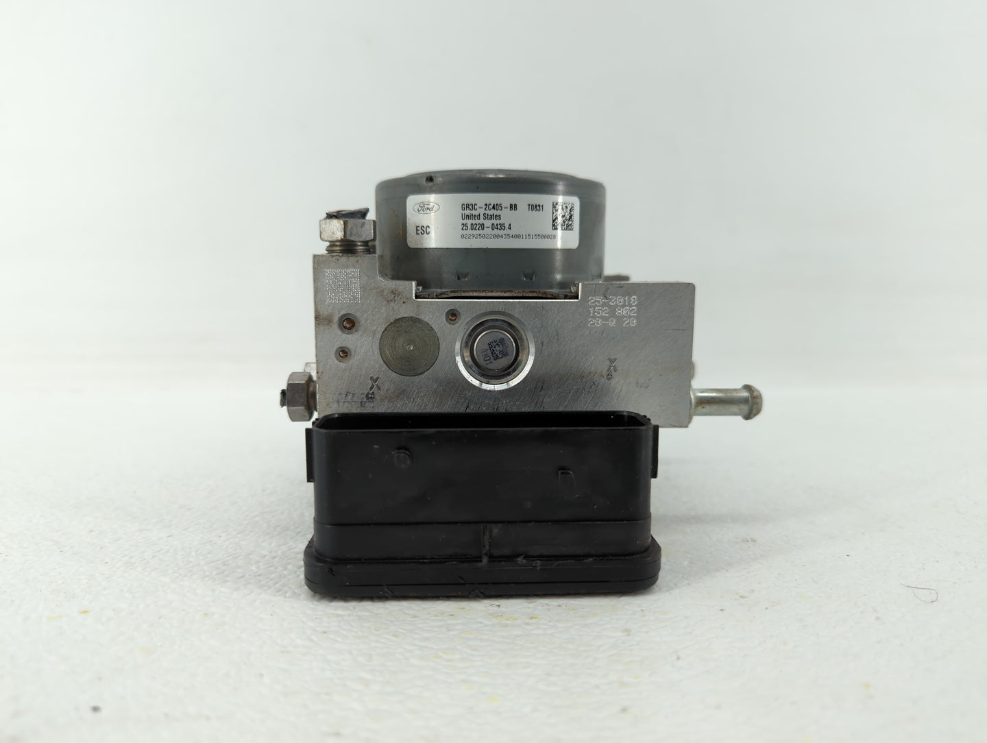 2015-2018 Ford Mustang ABS Pump Control Module Replacement P/N:GR3C-2C405-BD FR3C-2C405-BE Fits Fits 2015 2016 2017 2018 OEM