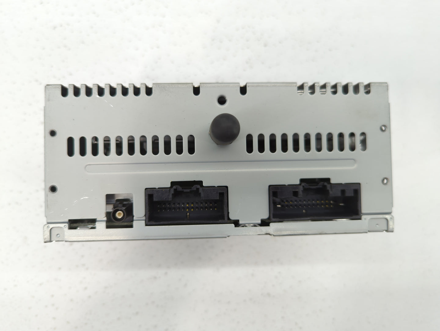 2015-2016 Ford Mustang Am Fm Cd Player Radio Receiver - Oemusedautoparts1.com