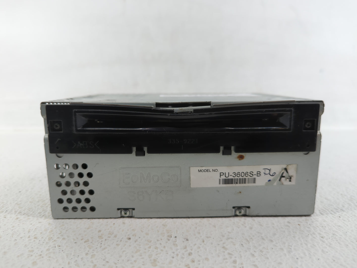 2015-2016 Ford Mustang Radio AM FM Cd Player Receiver Replacement P/N:FR3T19C107JJ Fits Fits 2015 2016 OEM Used Auto Parts -