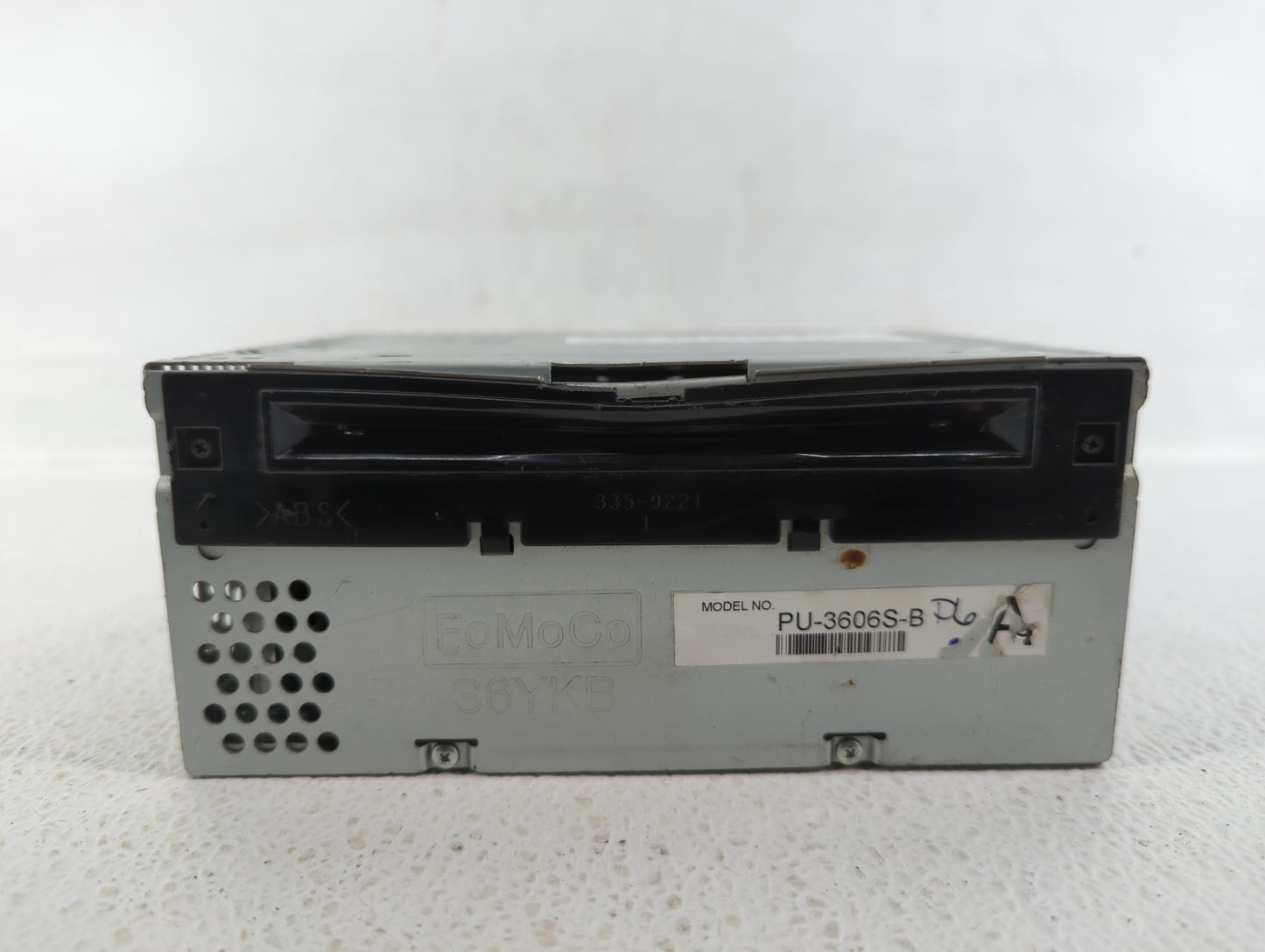 2015-2016 Ford Mustang Radio AM FM Cd Player Receiver Replacement P/N:FR3T19C107JJ Fits Fits 2015 2016 OEM Used Auto Parts -