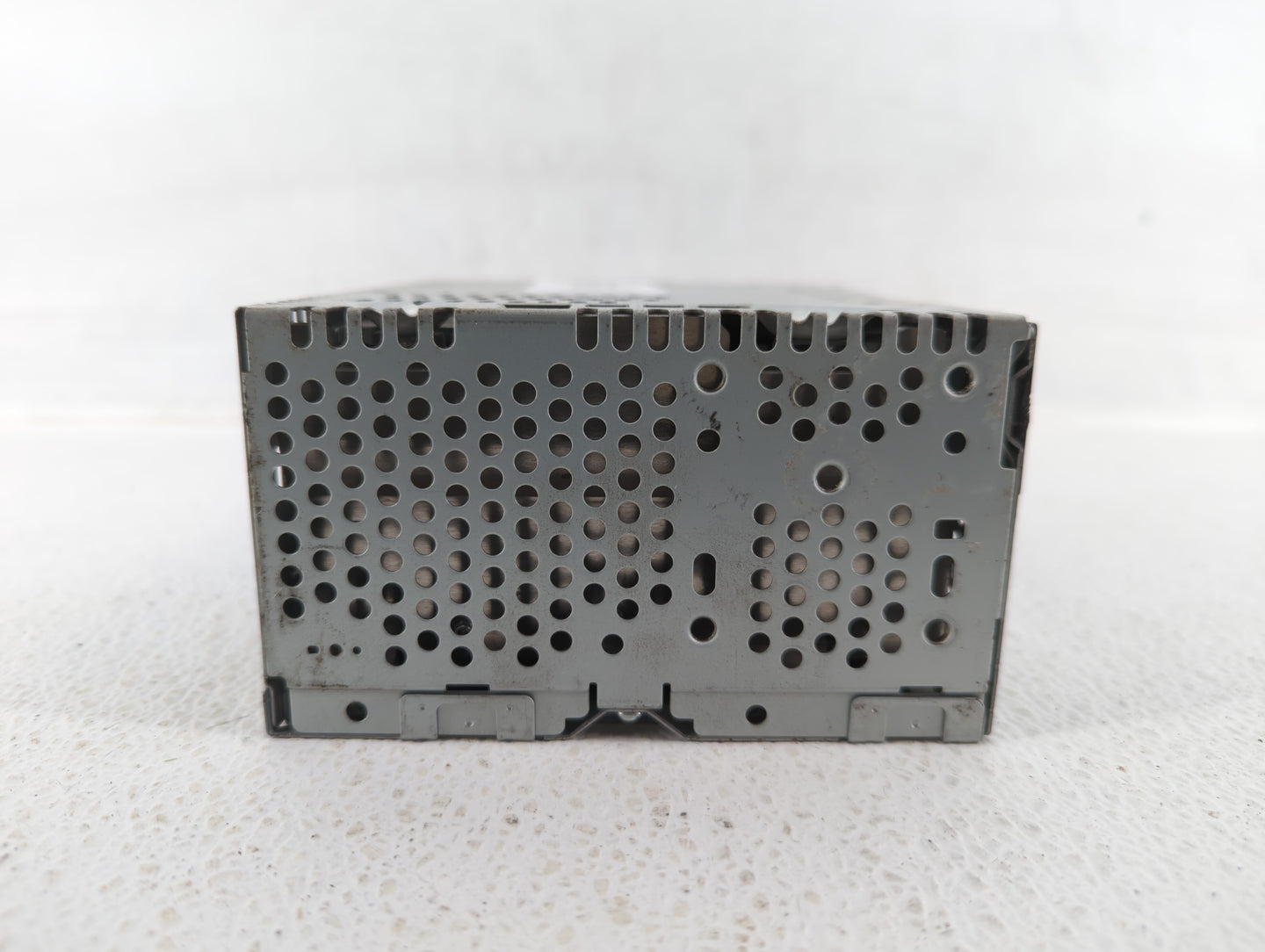 2015-2016 Ford Mustang Radio AM FM Cd Player Receiver Replacement P/N:FR3T19C107JJ Fits Fits 2015 2016 OEM Used Auto Parts -