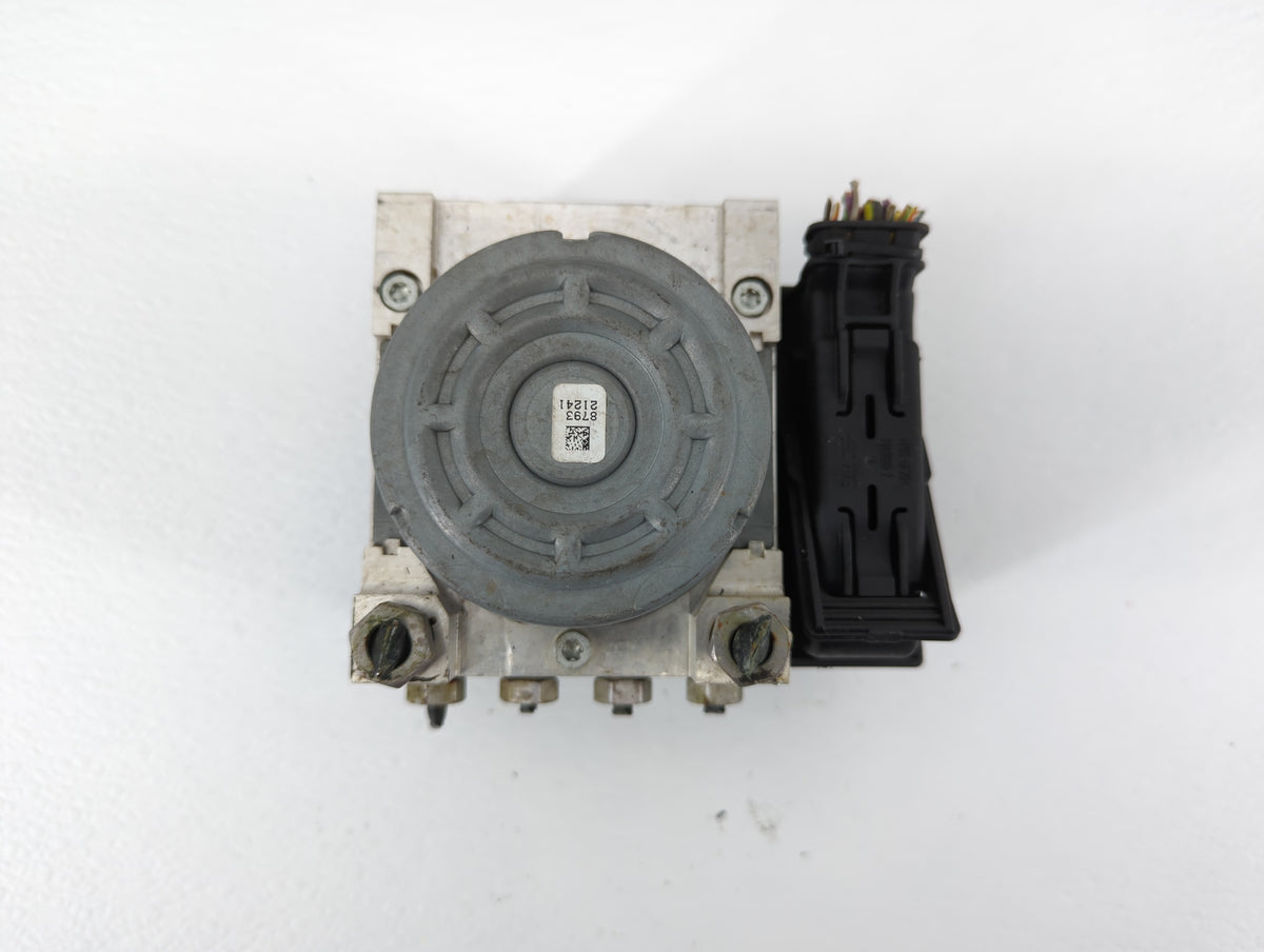 2015 Ford Mustang Anti-Lock Brake ABS Pump Module Actuator OEM P/N:FR3C-2C405-BD FR3C-2C405-BE Fits OEM Used Auto Parts - Oe
