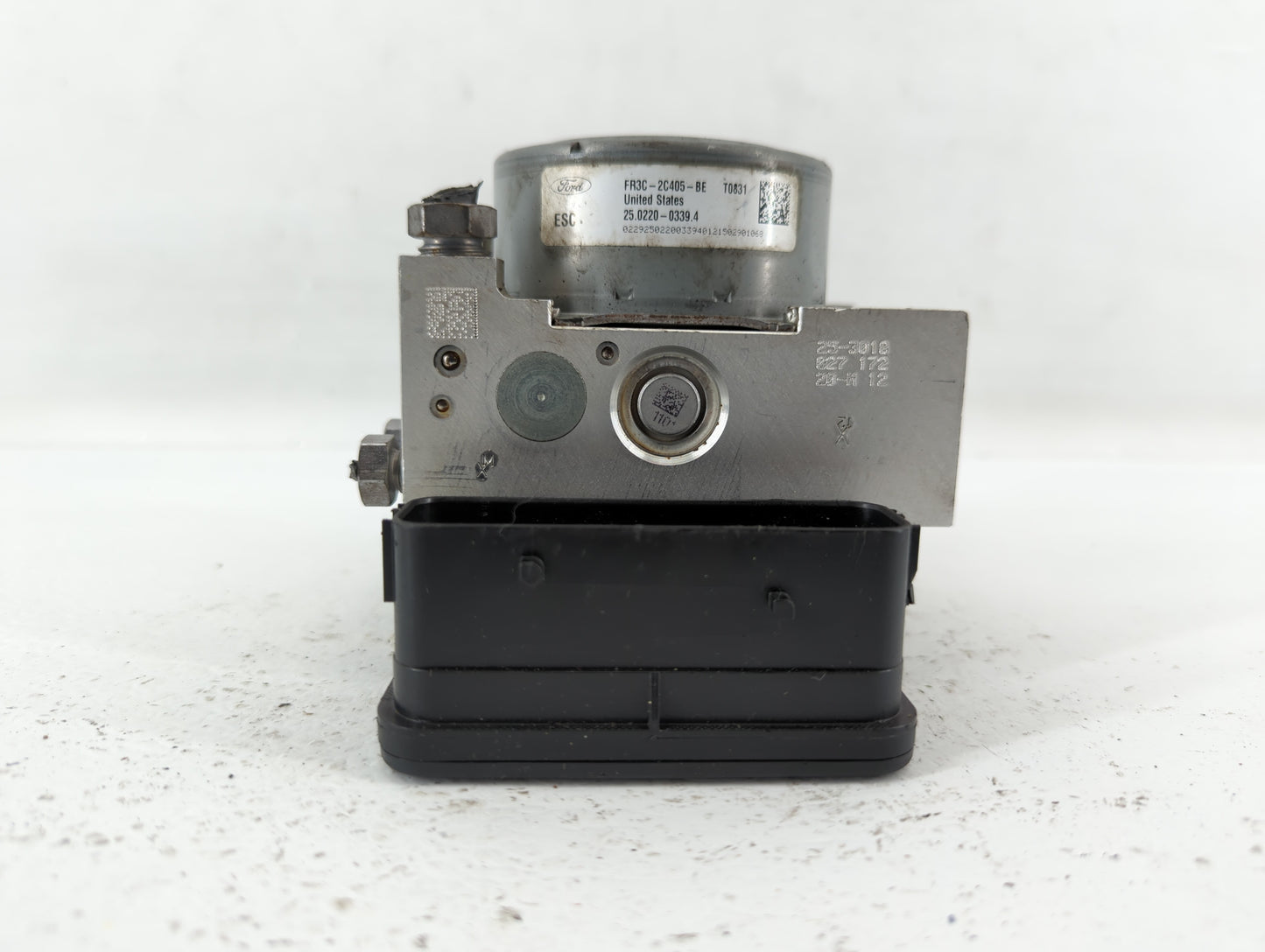 2015 Ford Mustang ABS Pump Control Module Replacement P/N:FR3C-2C405-BE Fits OEM Used Auto Parts - Oemusedautoparts1.com