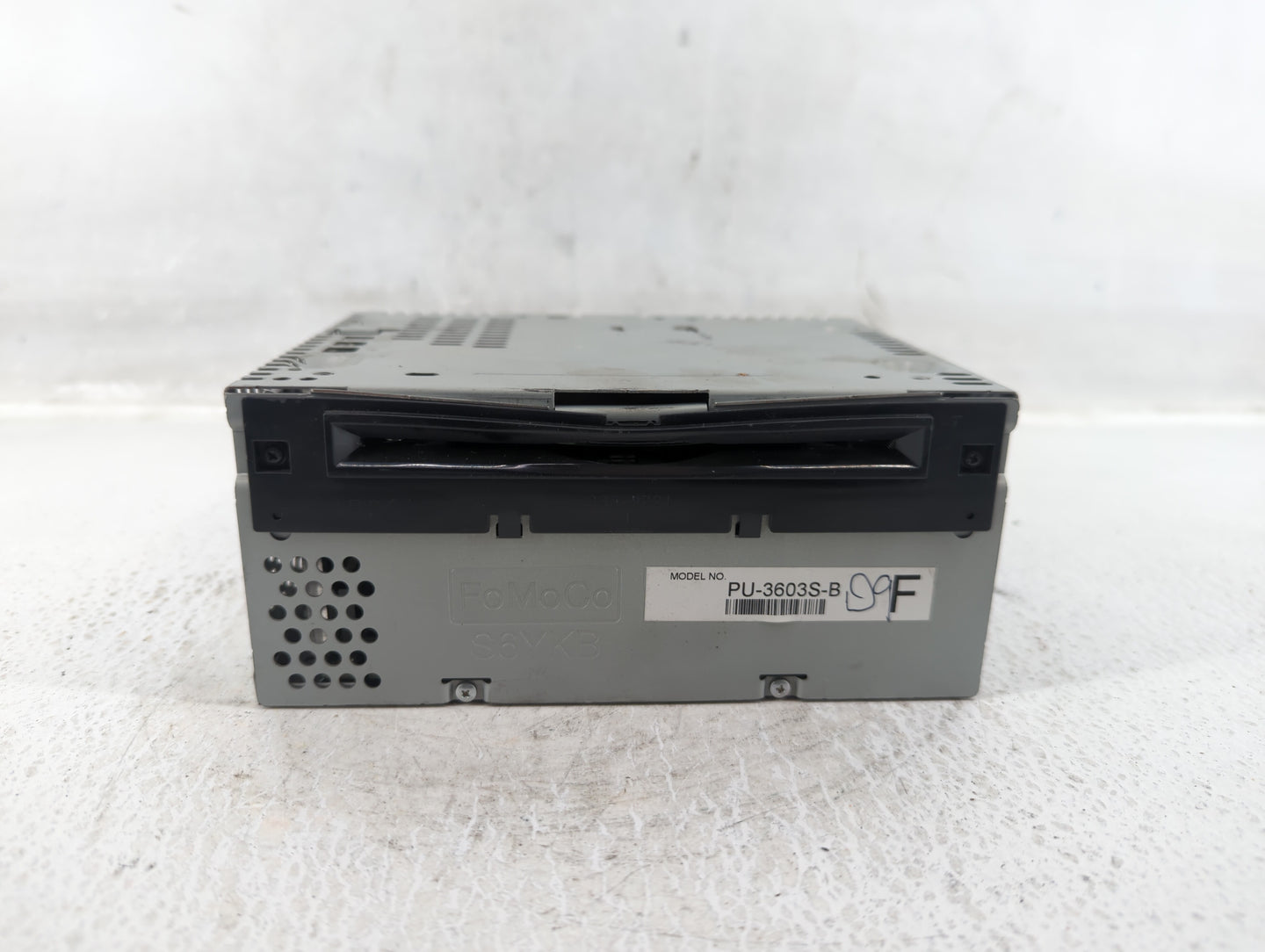 2015 Ford Mustang Radio AM FM Cd Player Receiver Replacement P/N:FR3T-19C107-SE Fits OEM Used Auto Parts - Oemusedautoparts1